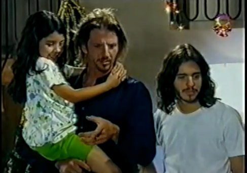 Logo en pantalla de Canal 13 - Navidad 2006