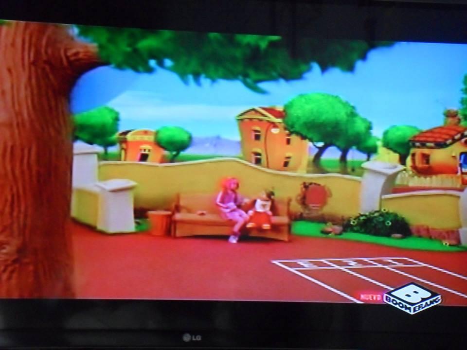 Logo Nuevo Boomerang durante un capitulo de estreno (Viernes) de Lazytown