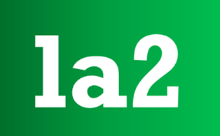 Logo la2 (2021-presente)