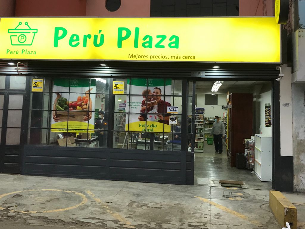76725360_PeruPlaza.thumb.jpeg.c8626dd3cb10877bc7a145da62f35d98.jpeg
