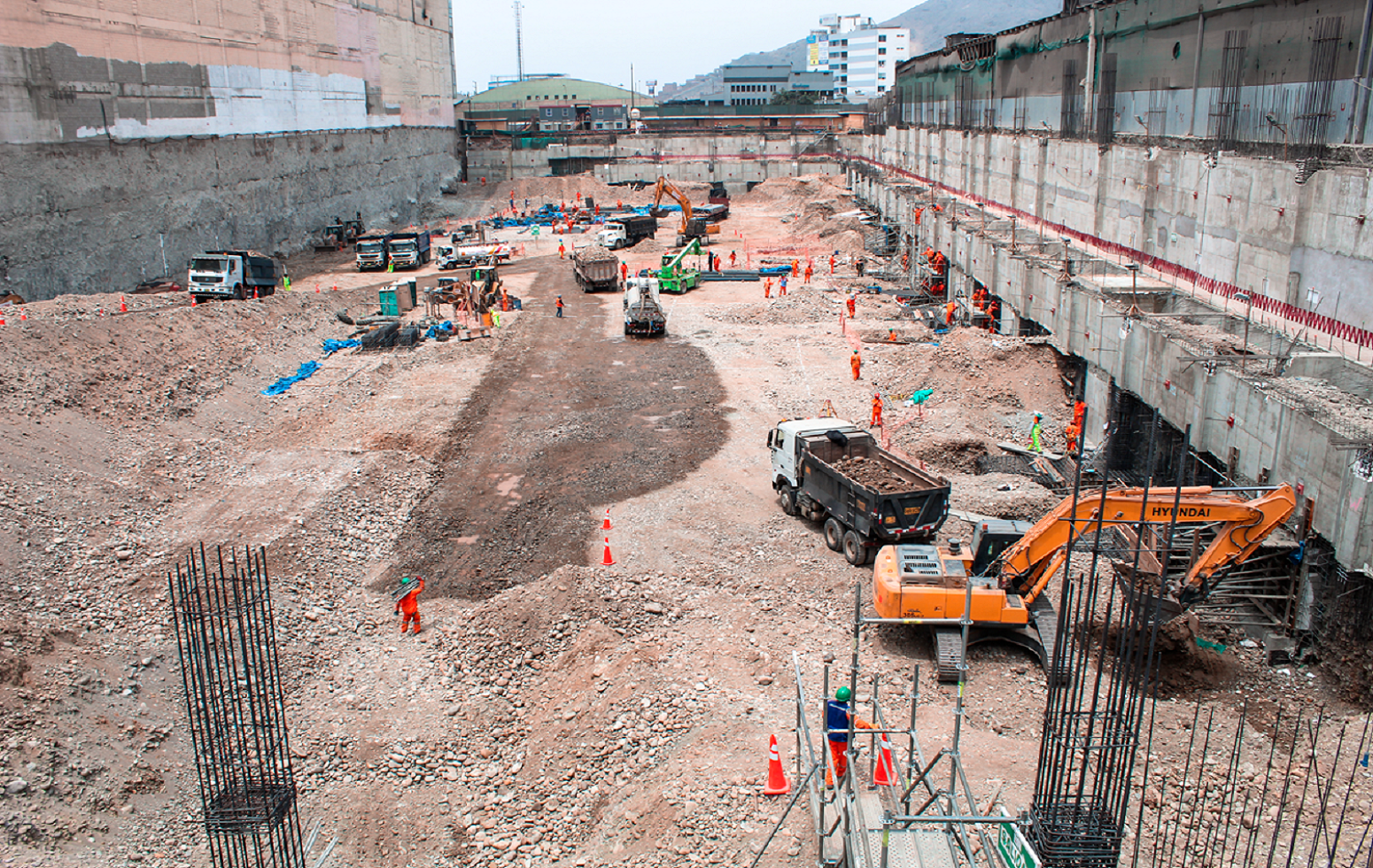HV-Contratistas-inicio-obras-de-ampliacion-del-Mall-Aventura.thumb.png.2430adf44306de37b7cb075d0089077e.png