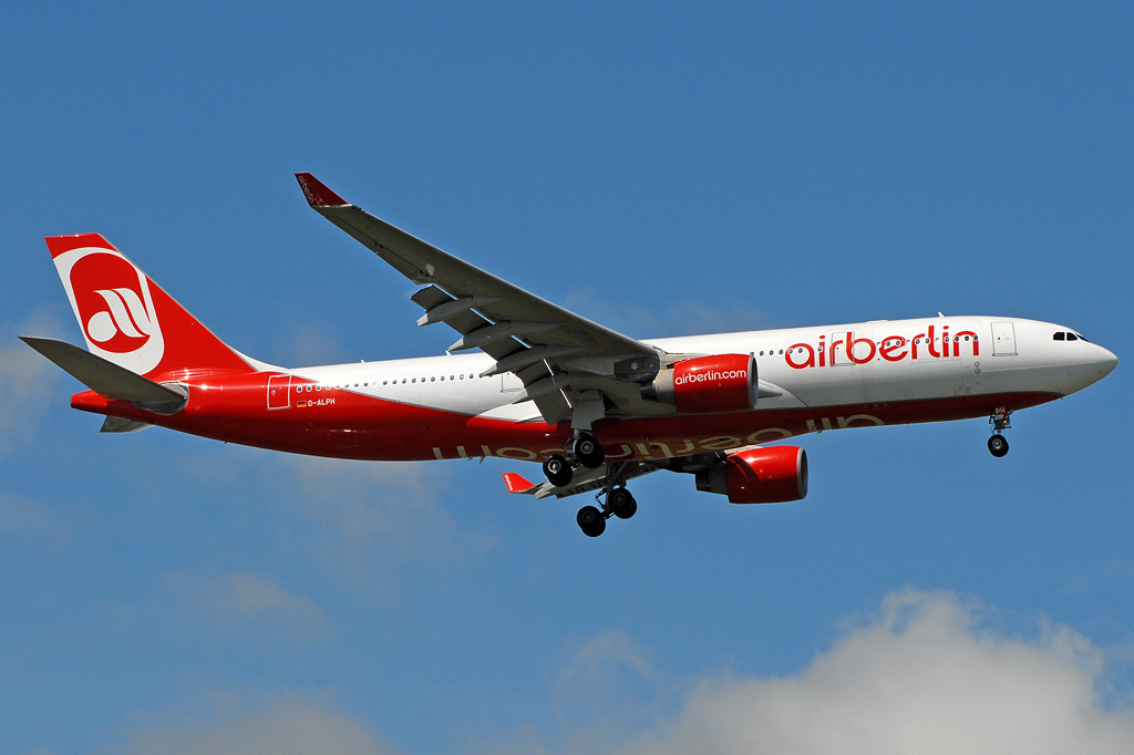 Air_Berlin_Airbus_A330-200_Prasertwit-3.thumb.jpg.60ec130d36f58a4d0dff8e84336d27a8.jpg
