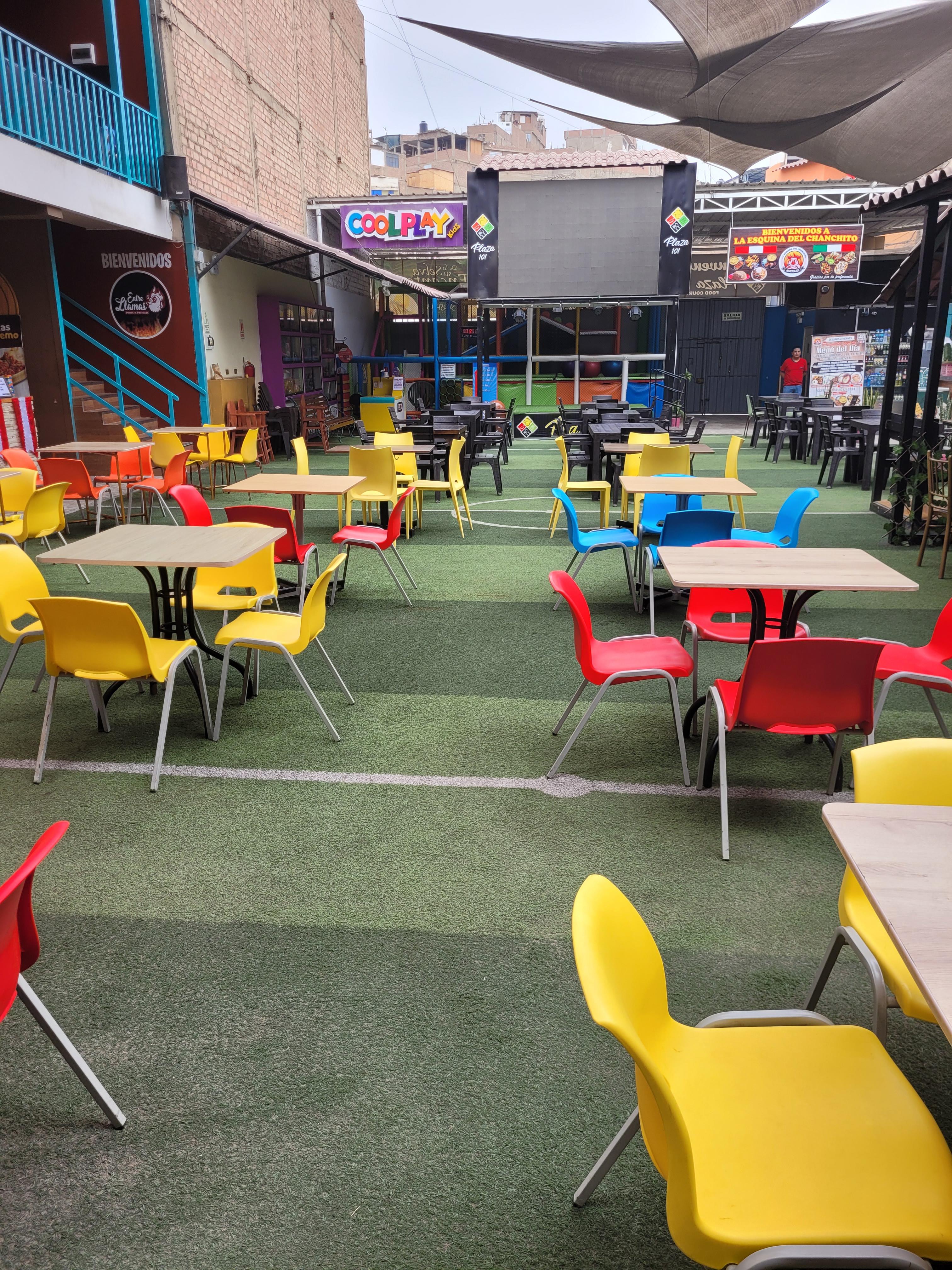 plaza101pordentro.thumb.jpg.7d0e4d84f85950a5188bfc496fb0c4e7.jpg