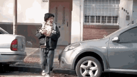 dolares-capusotto.gif.93e1cc5dfc4f48f3ba491bfdd67dfd61.gif